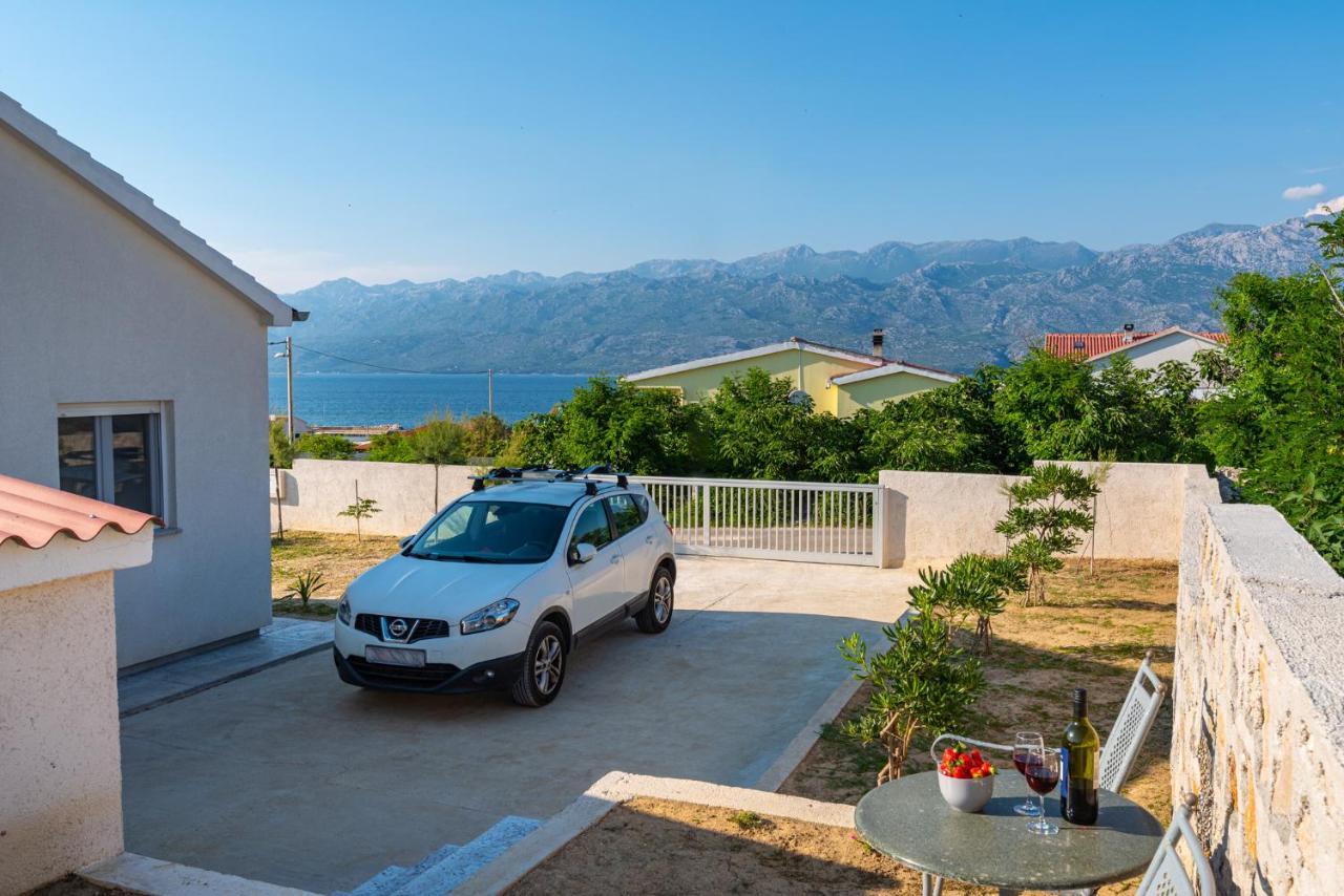 Holiday House Ventum ราชานาส ภายนอก รูปภาพ
