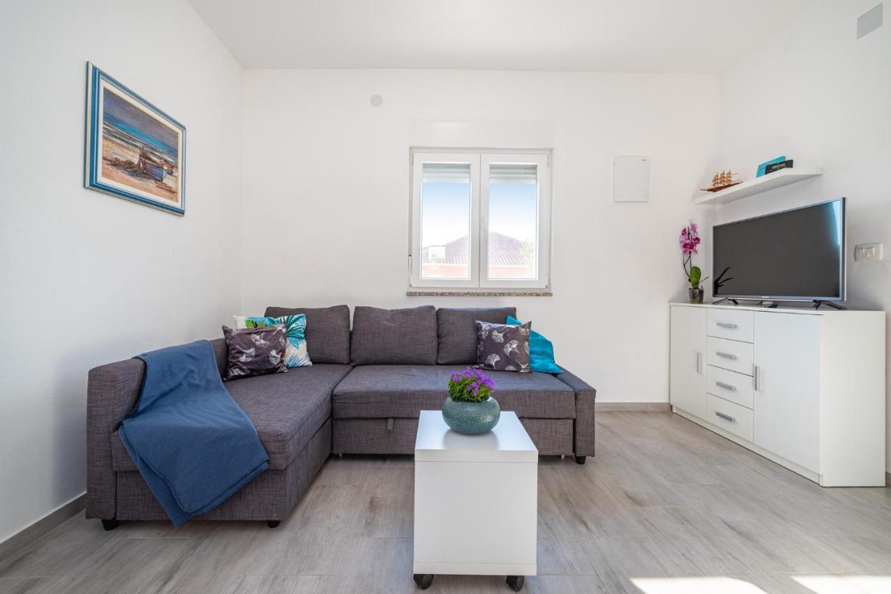 Holiday House Ventum ราชานาส ภายนอก รูปภาพ